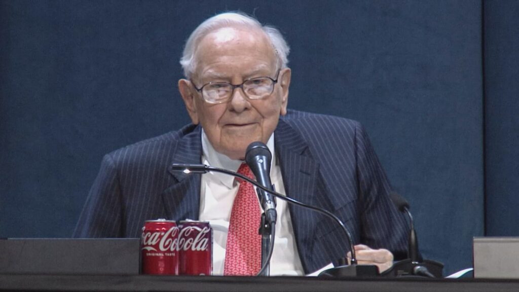 108140490-1746283733049-BUFFETT_3.jpg
