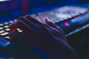 Pakistans-cybercrime-agency-lists-illegal-gambling-and-trading-apps-300x200.jpg