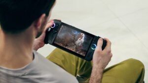 ROG-Xbox-Ally-X-Over-the-Shoulder-1200x675.jpg