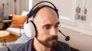 Sony-Inzone-H9-II-gaming-headphones-PC-and-PS5-10-1200x675.jpg