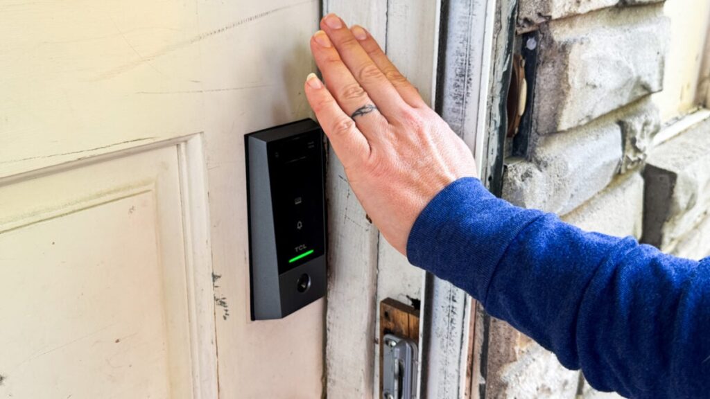 TCL-D2-Pro-smart-lock-review-7-1200x675.jpg