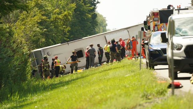 first-responders-at-site-of-bus-crash-near-pembroke-n-y.jpg