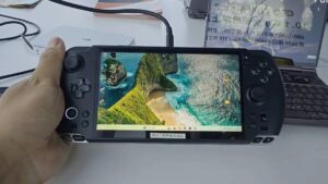 gpd-win-5-handheld-1200x675.jpg