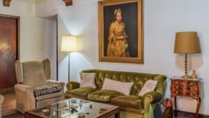 het-geroofde-schilderij-van-de-italiaanse-kunstenaar-vittore-ghislandi-in-een-woonkamer-in-een-argentijnse-kustplaats-1200x675.jpg