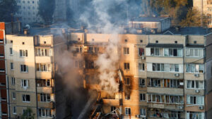 2025-09-07T040559Z-765793141-RC2RMGATD3V5-RTRMADP-3-UKRAINE-CRISIS-ATTACK-KYIV.jpg