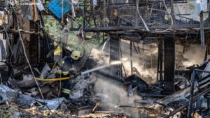 2025-09-12T084515Z-817923434-RC28QGA4VQUC-RTRMADP-3-UKRAINE-CRISIS-ATTACK-SUMY.jpg