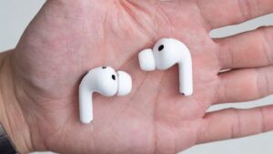 Apple-Event-iPhone-Apple-Watch-Airpods-02-1200x675.jpg