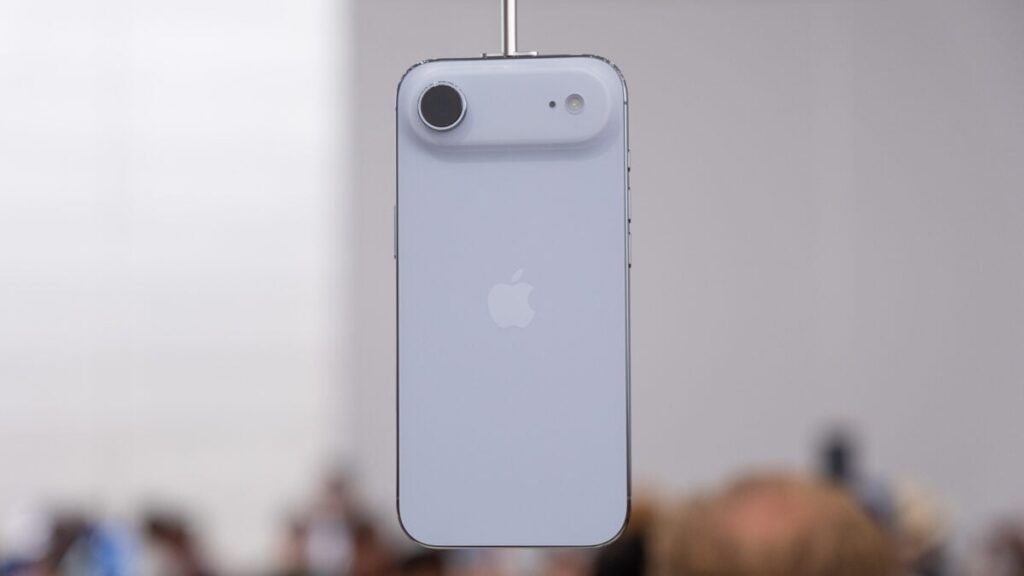 Apple-Event-iPhone-Apple-Watch-Airpods-32-1200x675.jpg