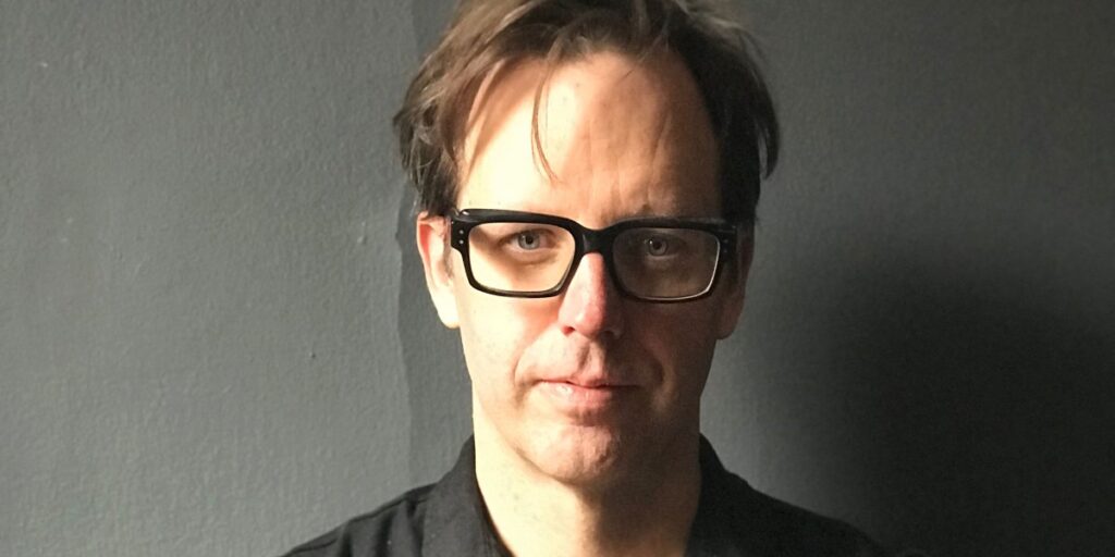 Byron-headshot-horizontal.jpg