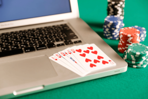 Gambling-Commission-report-explores-motivations-behind-illegal-online-gambling-choices-300x200.png