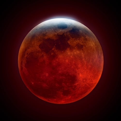 moon.jpg
