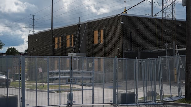 us-immigration-facilities-security.jpg