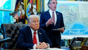 108208653-1759825287464-gettyimages-2239223155-TRUMP_OVAL_ALASKA.jpeg