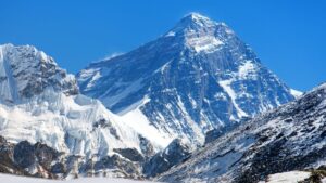 Mount-Everest-1200x675.jpg