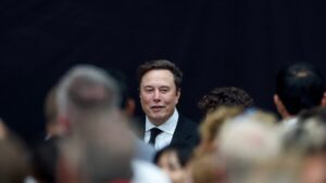 elon_musk_at_event-1200x675.jpg
