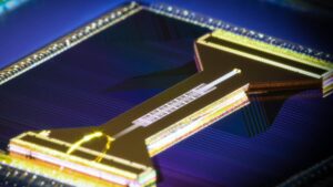 quantinuum-h1-quantum-computer-ion-trap-close-up-1200x675.jpg