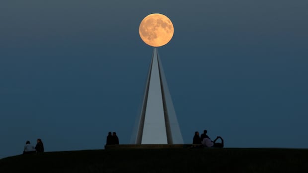 supermoon-britain.JPG